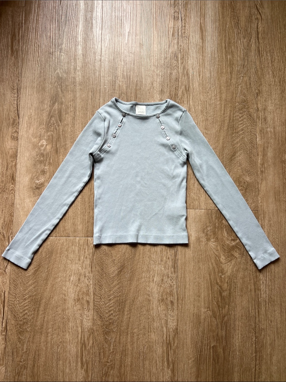 Zara Girls Pale Blue Long Sleeve Button-Accent Crewneck Top Size 11-12